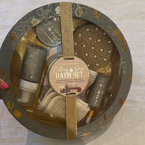 Citrus & Sage Bath Set Body Scrub Body Wash Body Oil Sisal Cloths and Scrubber